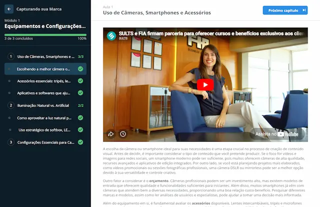 Aula na Universidade Corporativa da SULTS com vídeo, texto de apoio, lista de capítulos à esquerda e progresso do módulo